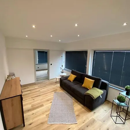 Wunderschoene 2,5 - Zimmer- Mit Terrasse Und Fernblick Im Vordertaunus * Schmitten